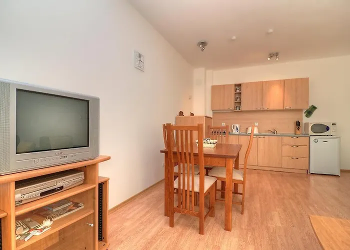 Oasis Pmg Apartman *